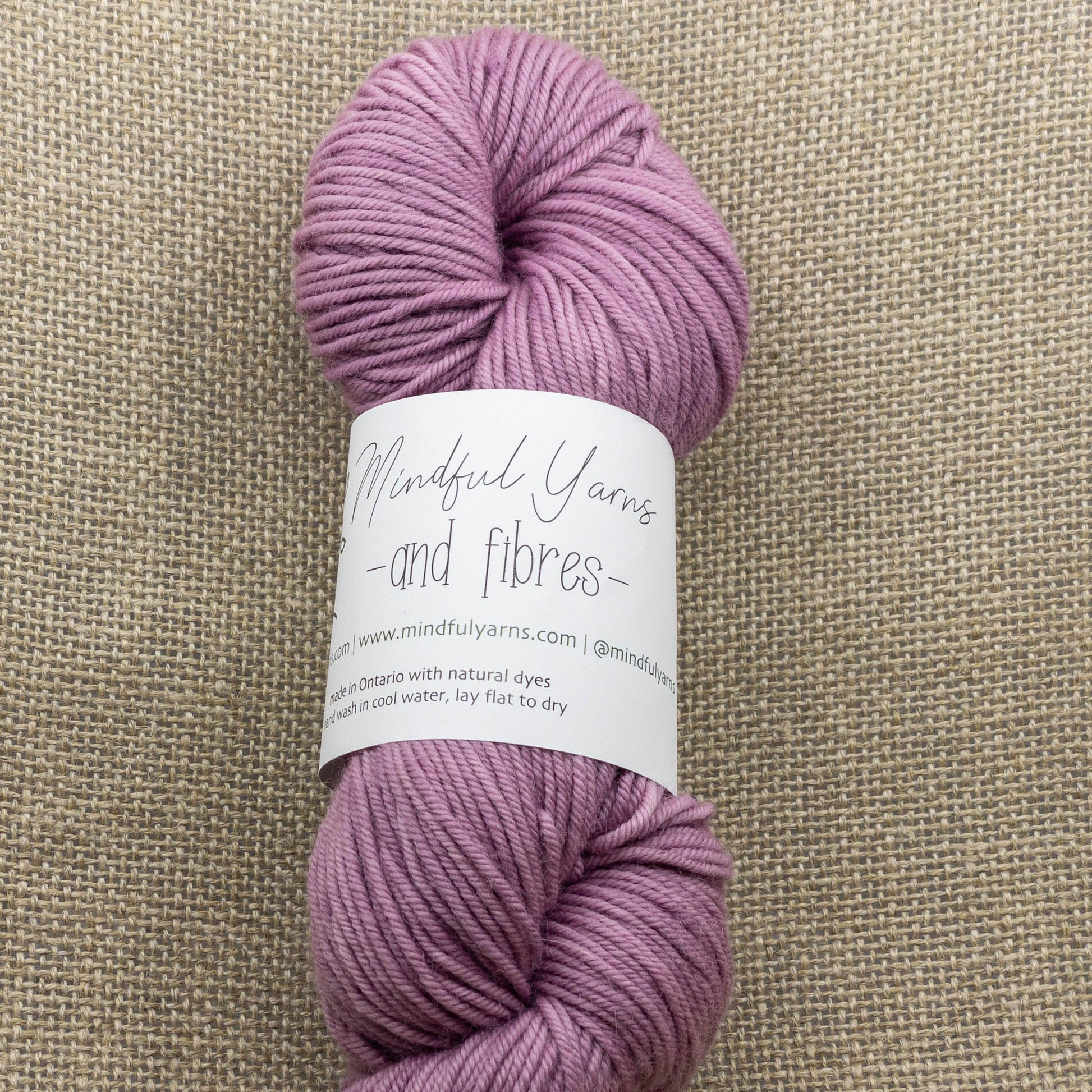 Organic Worsted Weight Wool - Mindful Yarns - Lac medium