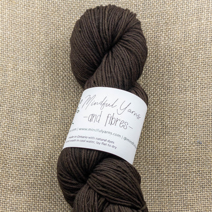 Organic Worsted Weight Wool - Mindful Yarns - Sequoia 15-0403