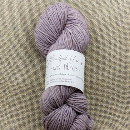 Organic Worsted Weight Wool - Mindful Yarns - Sequoia + logwood 0410