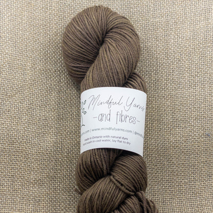 Organic Worsted Weight Wool - Mindful Yarns - Sequoia 0410